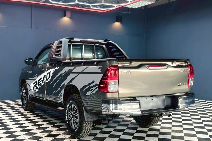REVO 2WD 2018 2.4 ENTRY MT STANDARD BRONZE 1439 full