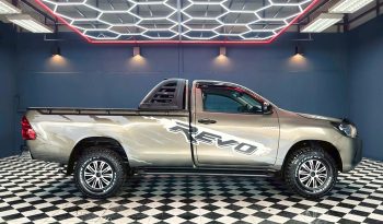 REVO 2WD 2018 2.4 ENTRY MT STANDARD BRONZE 1439 full