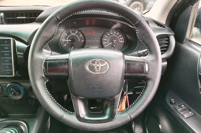 REVO 2WD 2018 2.4J MT STANDARD BLACK  1455 full