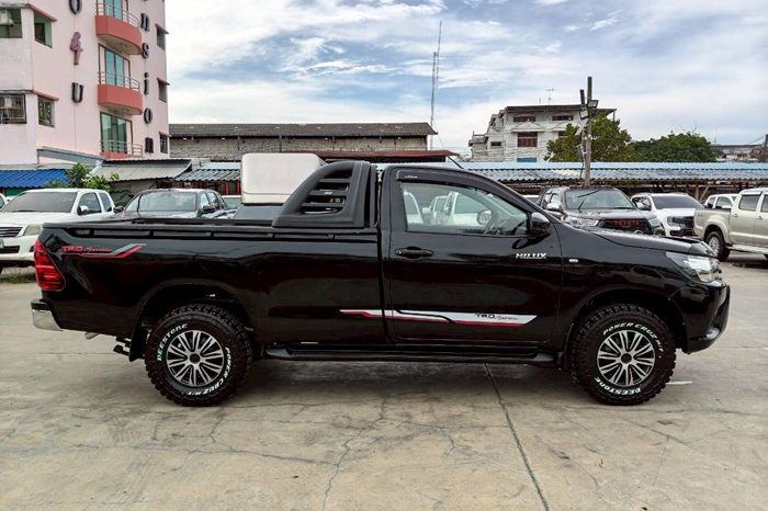 REVO 2WD 2018 2.4J MT STANDARD BLACK  1455 full