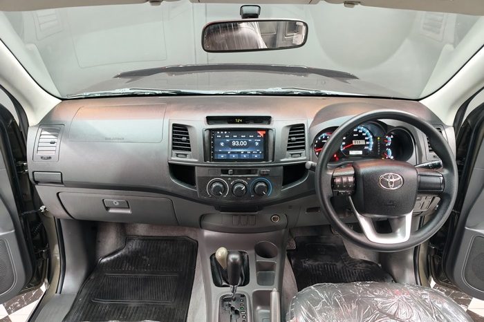 VIGO 4WD 2015 2.7J AT SMART CAB BRONZE  1460 full