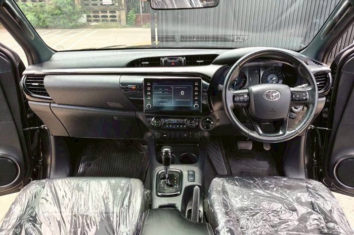 ROCCO 4WD 2022 2.8 HIGHT AT SMART CAB BLACK  1576 full