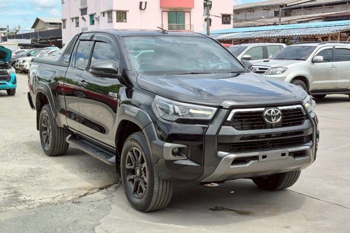 ROCCO 4WD 2022 2.8 HIGHT AT SMART CAB BLACK  1576 full