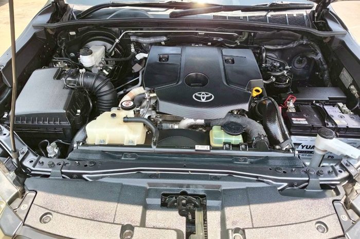 REVO 2WD 2021 2.4 ENTRY MT STANDARD DARK GREY  1819 full