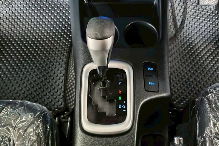 TOOYITA 4WD 2022 2.8 AT SUV TR TRANSFORMER GREY  190 full