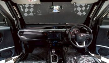 TOOYITA 4WD 2022 2.8 AT SUV TR TRANSFORMER GREY  190 full