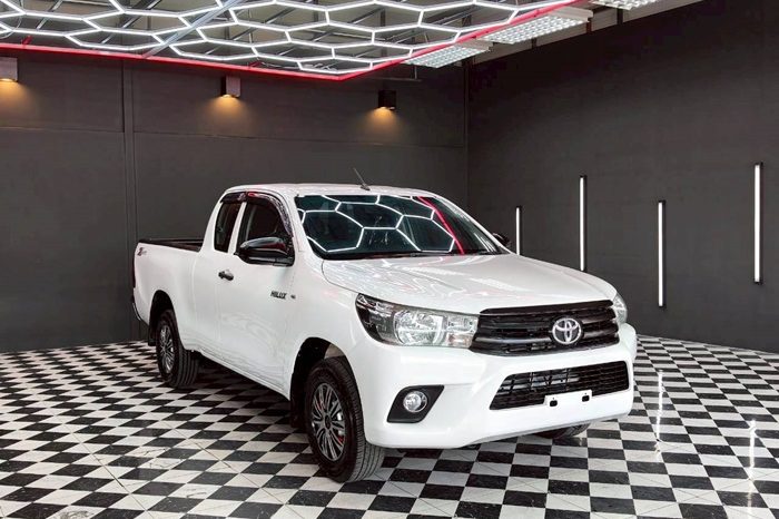 REVO 2WD 2018 2.4J MT SMART CAB WHITE  1900 full