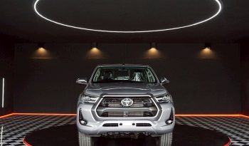 REVO 4WD 2020 2.4 MID MT SMART CAB SILVER  2607 full