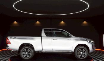REVO 4WD 2020 2.4 MID MT SMART CAB SILVER  2607 full