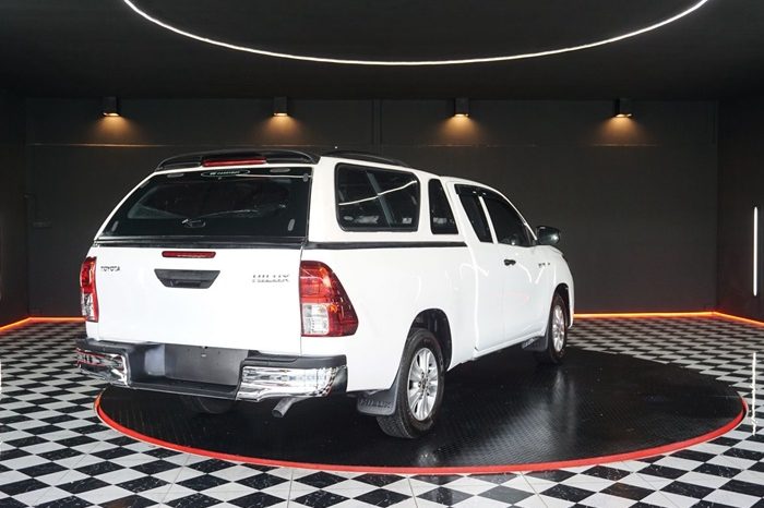 REVO 2WD 2020 2.4 MID AT SMART CAB WHITE  3203 full