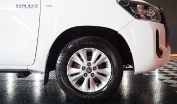 REVO 2WD 2020 2.4 MID AT SMART CAB WHITE  3203 full