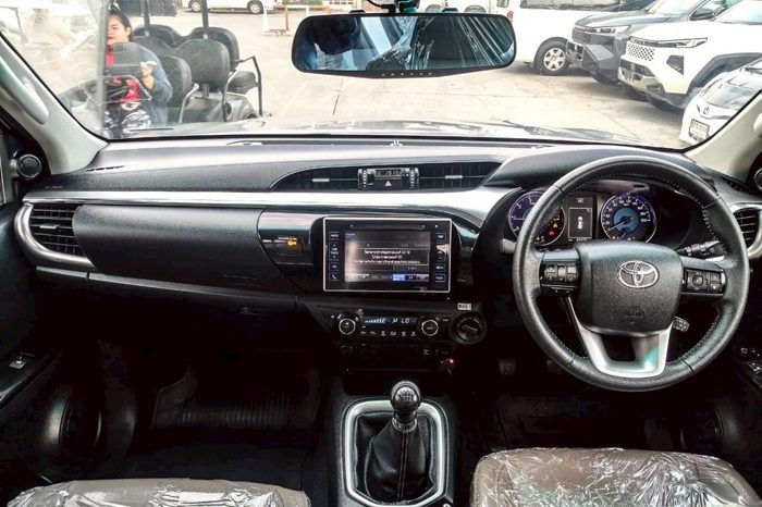 REVO 4WD 2015 2.8G MT DOUBLE CAB SILVER  322 full