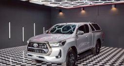 REVO PRE 2021 2.4 MID AT SMART CAB SILVER  3421