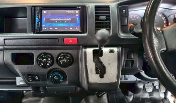 TOYOTA 2WD 2018 3.0 AT COMMUTER WHITE  3920 full
