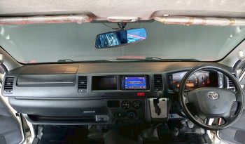 TOYOTA 2WD 2018 3.0 AT COMMUTER WHITE  3920 full