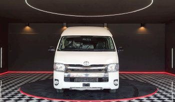 TOYOTA 2WD 2018 3.0 AT COMMUTER WHITE  3920 full