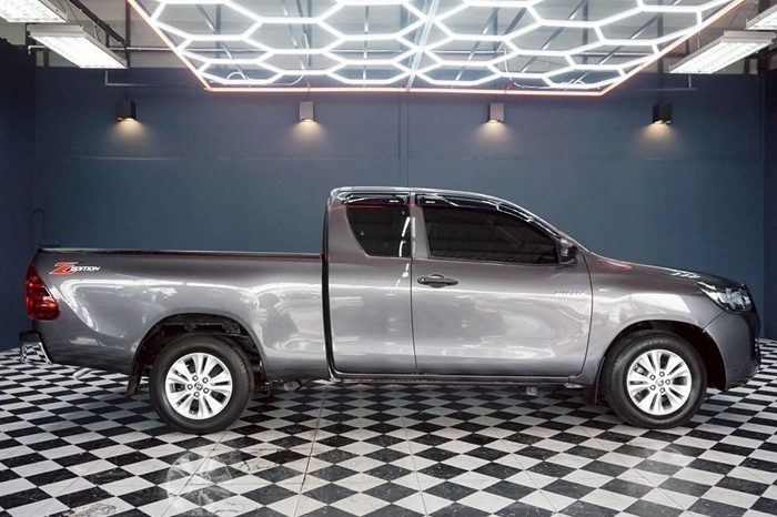 REVO 2WD 2020 2.4 MID MT SMART CAB DARK GREY  4247 full