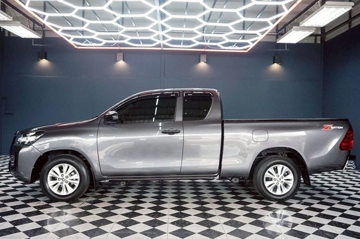 REVO 2WD 2020 2.4 MID MT SMART CAB DARK GREY  4247 full