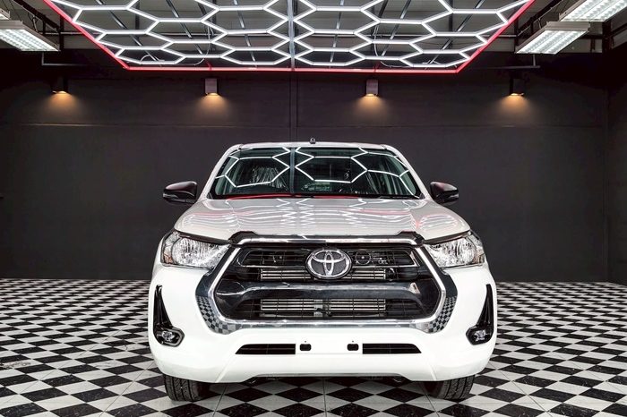 REVO 2WD 2023 2.4 ENTRY AT SMART CAB WHITE  427 full