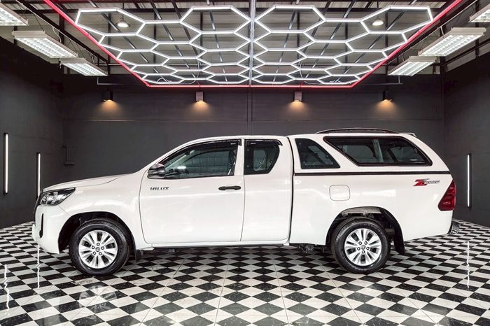 REVO 2WD 2023 2.4 ENTRY AT SMART CAB WHITE  427 full