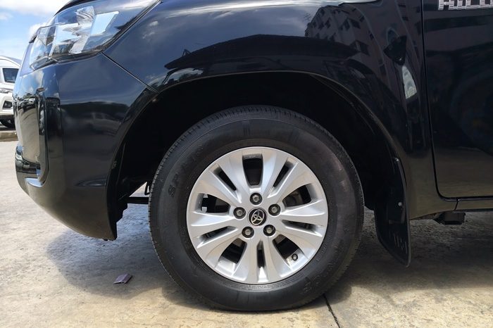 REVO 2WD 2022 2.4 ENTRY AT SMART CAB BLACK  4533 full