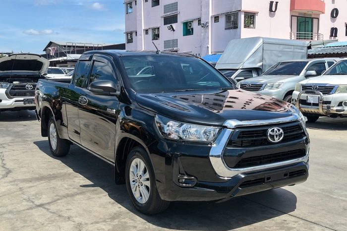 REVO 2WD 2022 2.4 ENTRY AT SMART CAB BLACK  4533 full