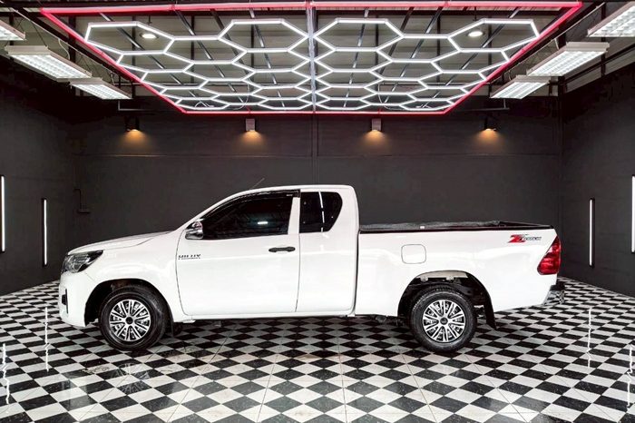 REVO 2WD 2019 2.4E MT SMART CAB WHITE  489 full