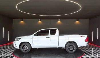 REVO 2WD 2017 2.4J MT SMART CAB WHITE  5372 full