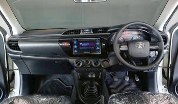 REVO 2WD 2017 2.4J MT SMART CAB WHITE  5372 full