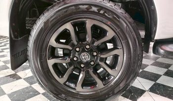 REVO PRE 2020 2.4E AT DOUBLE CAB WHITE  580 full