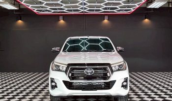 REVO PRE 2020 2.4E AT DOUBLE CAB WHITE  580 full