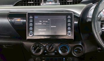REVO 4WD 2021 2.4 MID MT SMART CAB SILVER  6005 full