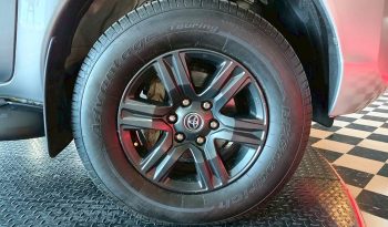 REVO 4WD 2021 2.4 MID MT SMART CAB SILVER  6274 full