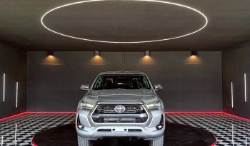 REVO 4WD 2021 2.4 MID MT SMART CAB SILVER  6274 full