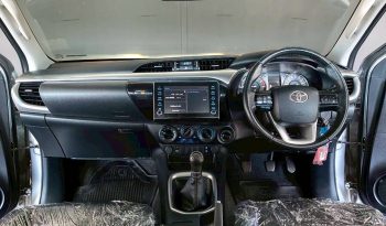 REVO 4WD 2021 2.4 MID MT SMART CAB SILVER  6274 full
