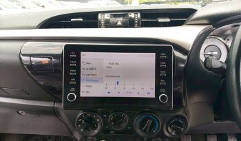 REVO 4WD 2021 2.4 MID MT SMART CAB SILVER  6274 full