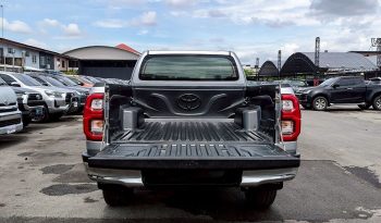 REVO 4WD 2021 2.4 MID MT SMART CAB SILVER  6274 full