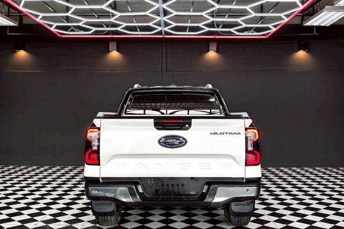 FORD 2WD 2023 2.0 AT DOUBLE CAB WHITE  644 full