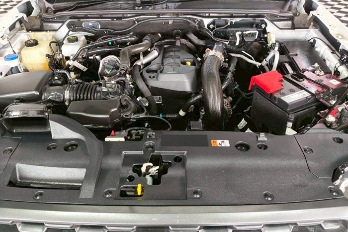 FORD 2WD 2023 2.0 AT DOUBLE CAB WHITE  644 full
