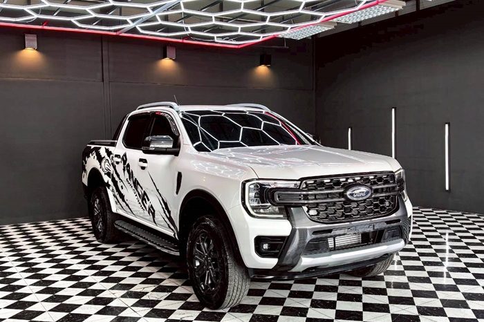 FORD 2WD 2023 2.0 AT DOUBLE CAB WHITE  644 full