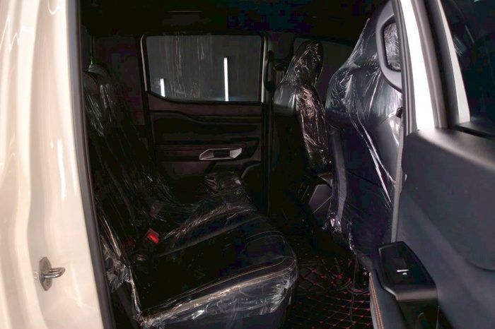 FORD 2WD 2023 2.0 AT DOUBLE CAB WHITE  644 full