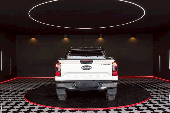 FORD 2WD 2023 2.0 AT DOUBLE CAB WHITE  644 full