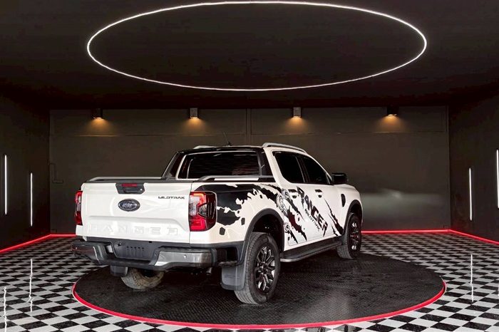 FORD 2WD 2023 2.0 AT DOUBLE CAB WHITE  644 full