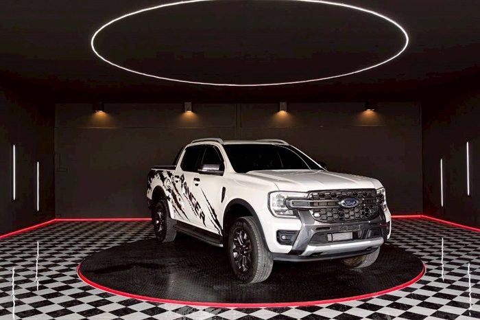 FORD 2WD 2023 2.0 AT DOUBLE CAB WHITE  644 full