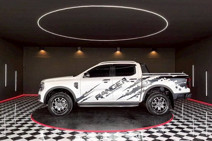 FORD 2WD 2023 2.0 AT DOUBLE CAB WHITE  644 full