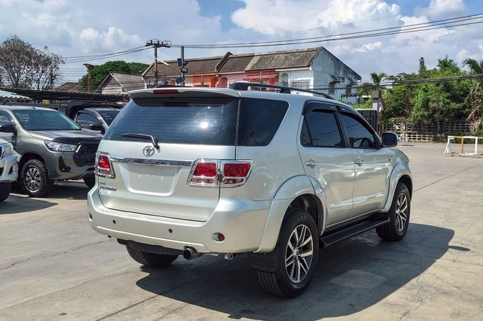 TOYOTA 4WD 2006 3.0V AT FORTUNER SILVER  7011 full