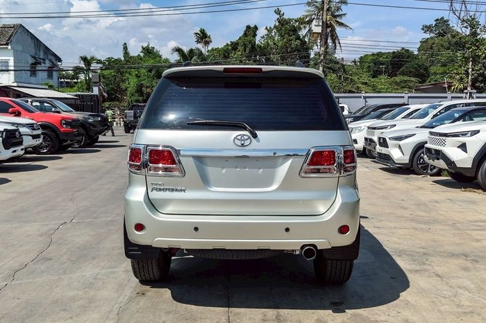 TOYOTA 4WD 2006 3.0V AT FORTUNER SILVER  7011 full