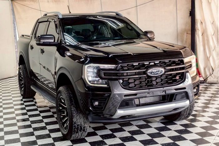 FORD 2WD 2023 2.0 AT DOUBLE CAB BLACK  7045 full