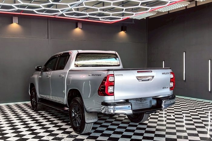 REVO PRE 2020 2.4 ENTRY AT DOUBLE CAB SILVER  7221 full