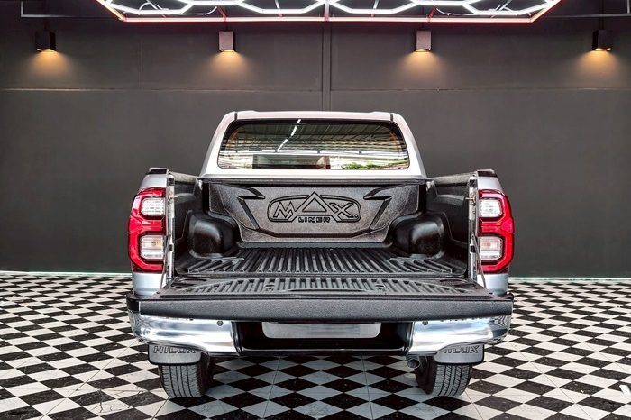 REVO PRE 2020 2.4 ENTRY AT DOUBLE CAB SILVER  7221 full